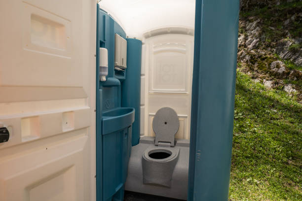 Best Porta potty delivery and setup  in Waihee Waiehu, HI